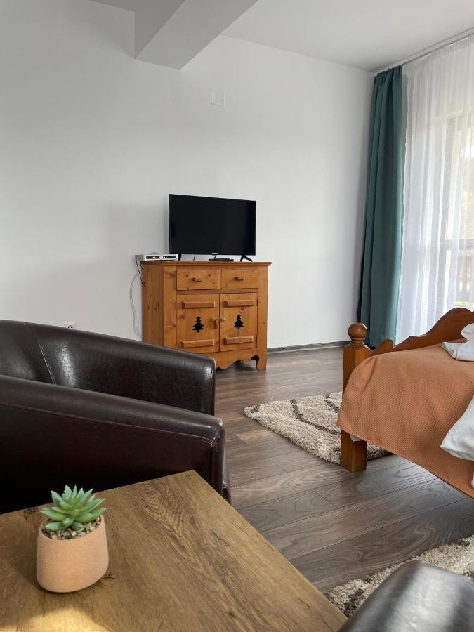 Valea Salbatica Hotell Sinca Noua Eksteriør bilde